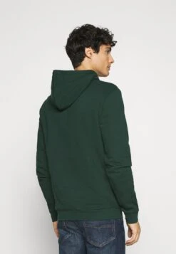 Pier One Hoodie - Dark Green 8 Pier One Hoodie - Dark Green -mode 00792592c9504e748b146dc358e091f8
