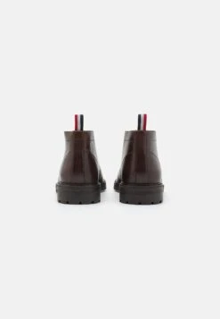 Pier One Leather - Veterschoenen - Dark Brown -mode 1031220df309418c91e52290615bbca6