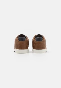 Pier One Sportieve Veterschoenen - Cognac/White -mode 14e702e638bf41ec8c6170966aa5de2f