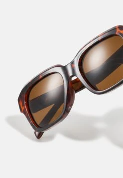 Pier One Unisex - Zonnebril - Black -mode 1805d51941d84c3b9cd65a361bd6f258