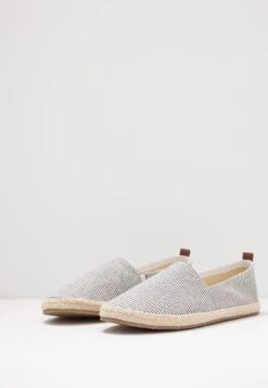 Pier One Rena Espadrille Unisex - Espadrilles - White/Blue -mode 1c07467ce0fe44d4a58dfd5e5311da20