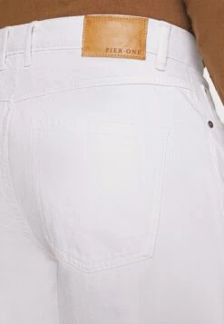 Pier One Relaxed Fit Jeans - White Denim -mode 1de79453a8d84faf94f9bab694892756