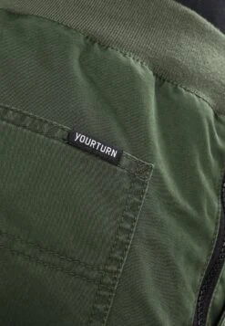 Pier One Cargobroek - Dark Green -mode 267eb1a5169a4c549f08e5f864e0bce4