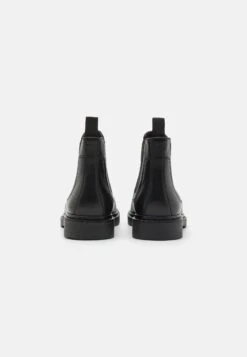 Pier One Leather - Korte Laarzen - Black -mode 38fceb26209f4f8e8e56a5d89f6e46d5