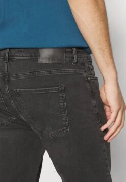 Pier One Straight Leg Jeans - Black -mode 4848de02ac0f4f06a014894ad9cb2258