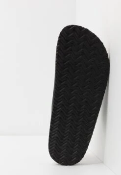 Pier One Unisex - Pantoffels - Black -mode 4a735c24e60449a29969a0148d036b07