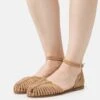 Pier One Leather- Sandalen - Beige