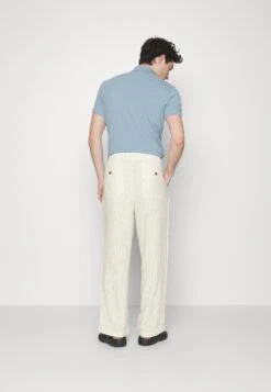 Pier One Drawcord Trousers Linen Blend - Broek - Off-White -mode 65c988989ad143de851aee47dda41e80