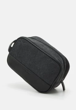 Pier One Unisex - Toilettas - Black -mode 674ff8504a974fd0a6613ac637df3a32