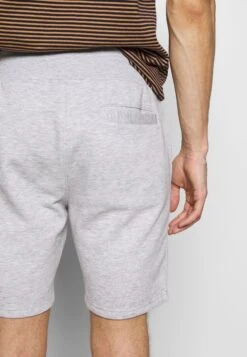 Pier One 2 Pack - Shorts -Light Grey /Black -mode 6ba6400f66f84542b84ee27faefc2a3b