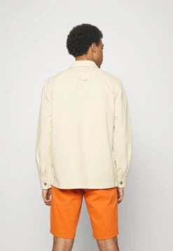 Pier One Undyed Twill- Spijkerjas - White -mode 75edac323e2d40368b48353609d4fd18