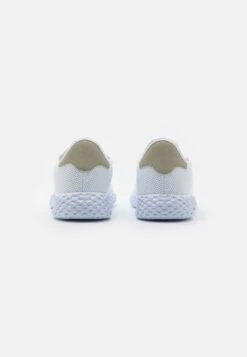 Pier One Sneakers Laag - White 8 Pier One Sneakers Laag - White -mode 7b693e638a644a1296171cc327999979
