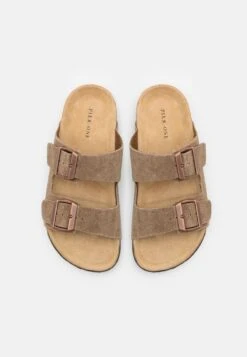 Pier One Leather Unisex - Pantoffels - Stone 9 Pier One Leather Unisex - Pantoffels - Stone -mode 8a668f54d8c54cffbe49465b492ae069
