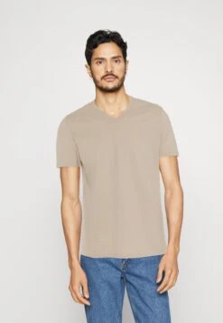 Pier One V Neck Bird Tonal 3 Pack - T-Shirt Basic - Mint/Off-Whit/Blue Grey 12 Pier One V Neck Bird Tonal 3 Pack - T-Shirt Basic - Mint/Off-Whit/Blue Grey -mode a3e4761577204e7dafe412b7e673c679