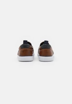 Pier One Unisex - Sneakers Laag - Cognac -mode a5827ba272184322a5f334dbbc2389e8