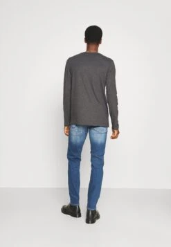 Pier One 2 Pack - Longsleeve - Dark Grey/Black -mode a601e52fa7974b079f93b858d4b782ec