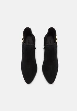 Pier One Leather - Korte Laarzen - Black -mode ac0e8a9e2f444ed7b2bb2294947141ff