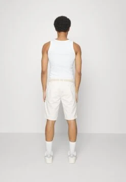 Pier One Shorts - White -mode af2b3cbb37c243f192f039de557dff81