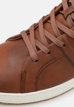 Pier One Sneakers Hoog - Cognac -mode b72c2c26a41d4606a44be9f2efeae0dc