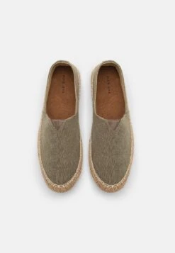 Pier One Espadrilles - Brown -mode b8b6a1b5c8f4462e91558b6bd6046520