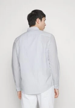 Pier One Overhemd - White/Light Blue -mode bbe9bb77261549e4833cde47c28b7767