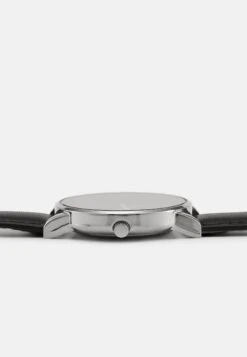 Pier One Horloge - Black/Silvercoloured -mode bd3d862d66074e7da00979f93f7842ad