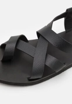 Pier One Teensandalen - Black -mode bfc9cb202a1044a7af0b0ffa2591ad7d