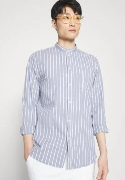 Pier One Muscle Fit Stand- Overhemd - Blue 9 Pier One Muscle Fit Stand- Overhemd - Blue -mode c95aee840d27425d93f7825c3cd7c13d