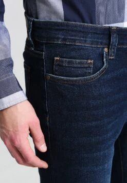 Pier One Basic - Straight Leg Jeans - Dark Blue Denim -mode cab4c5a817d8404784a40aa6e7e7d551