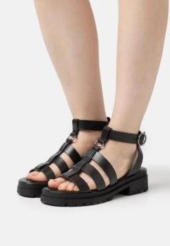 Pier One Leather - Sandalen - Black