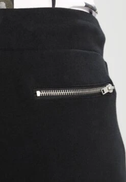 Pier One Biker Jogger - Trainingsbroek - Black -mode d14f4d3e23264a23856a525cf94a989d