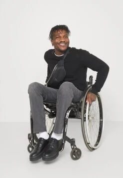 Pier One Straight Leg Jeans - Grey Denim -mode d68e27744b6d4606b039de4932177e16