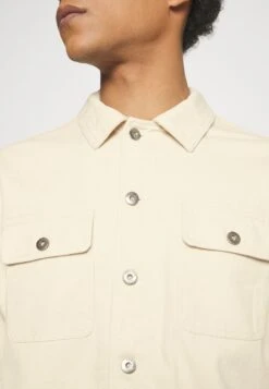 Pier One Undyed Twill- Spijkerjas - White -mode d72bf7cf76b04ba396f021941020b1bc