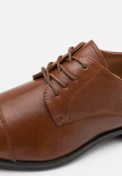 Pier One Veterschoenen - Tan 11 Pier One Veterschoenen - Tan -mode ddd20fd106f84a83a55fed5e71a76901
