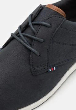 Pier One Sportieve Veterschoenen - Dark Blue/White 11 Pier One Sportieve Veterschoenen - Dark Blue/White -mode dff75f48d15744d2a2c522f733b15946