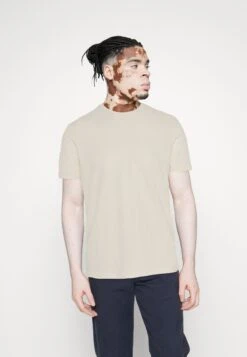 Pier One 7 Pack - T-Shirt Basic - White/Yellow/Lilac 16 Pier One 7 Pack - T-Shirt Basic - White/Yellow/Lilac -mode e68ad65920fd4f69b53ce8f7897ba836