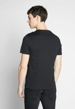 Pier One 3 Pack - T-Shirt Basic - Black/White/Blue -mode e7497b751f8c4bd498980e2ffe8f6ae0