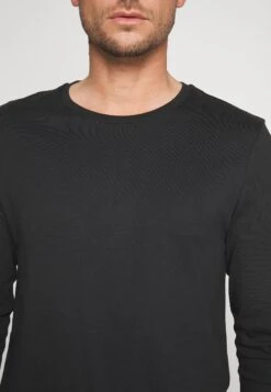 Pier One 2 Pack - Longsleeve - White/Black -mode f0a28af1295b4a3493b2067c515db83b