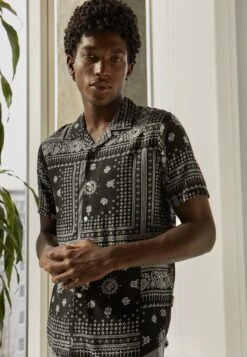 Pier One Unisex - Overhemd - Black -mode f1f41040afc04553bf31d58a923943f8