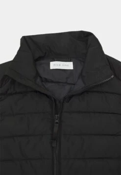 Pier One Bodywarmer - Black -mode f4888c40f5f941bcb27bf9cb3e8f84e8