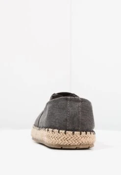 Pier One Espadrilles - Grey 9 Pier One Espadrilles - Grey -mode fbd4b5b19a0a4cfea72dd150d1243833